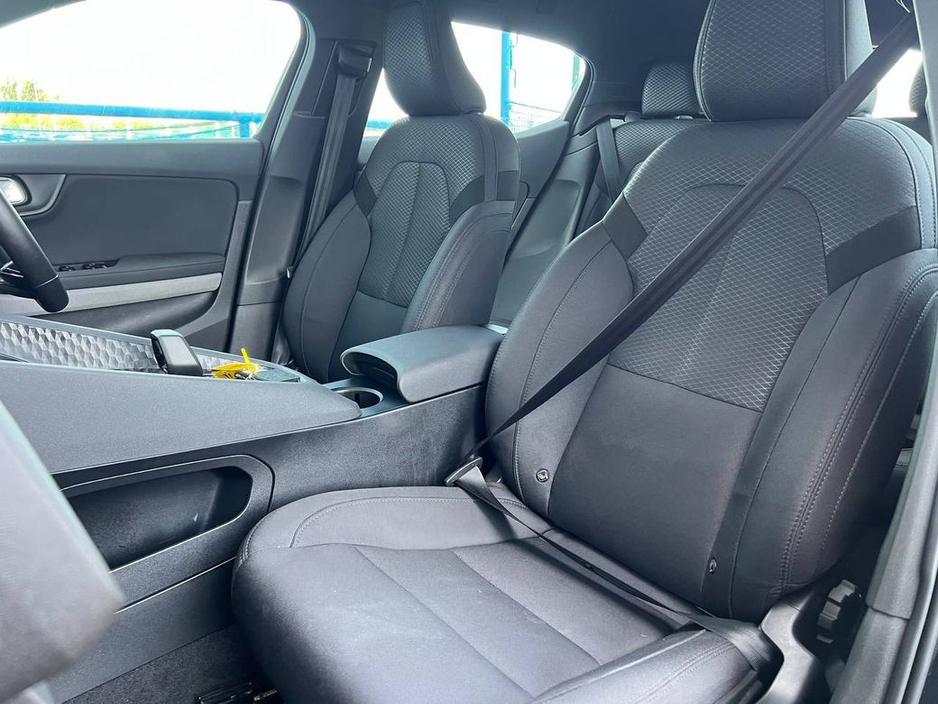 2023 Polestar 2 - image 6