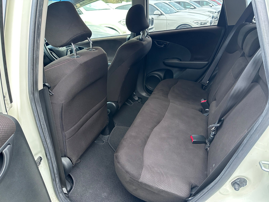 2013 Honda Fit  €7,350