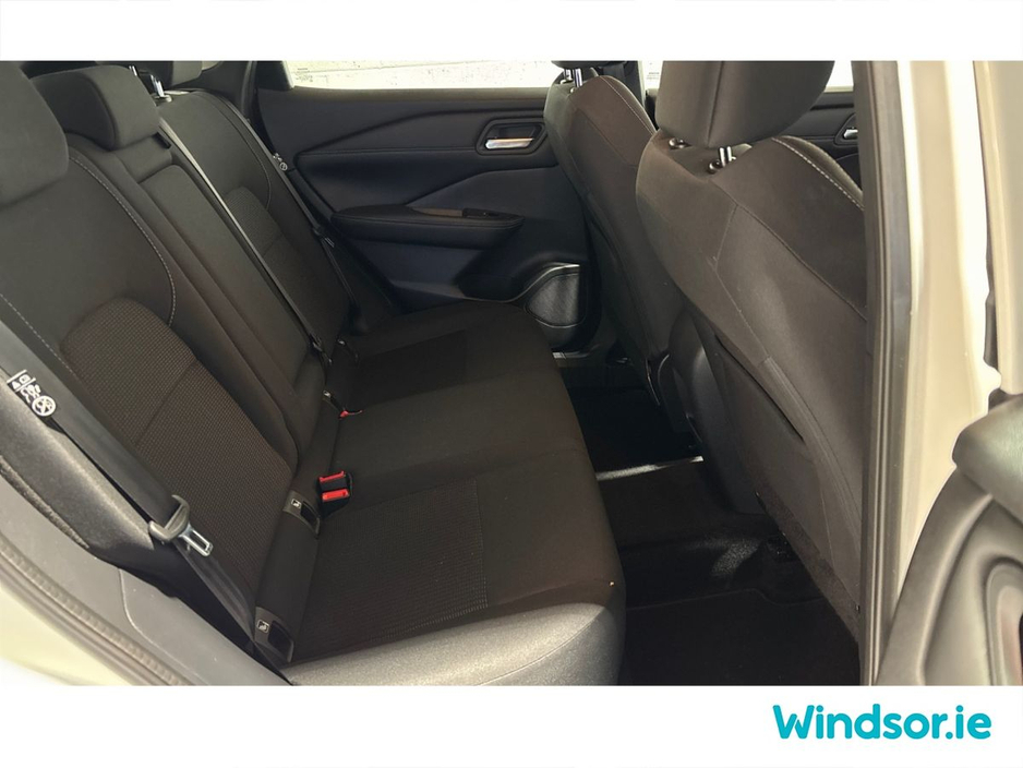 2024 Nissan Qashqai 1.3 PET MILD HYBRID SV CVT €30,995