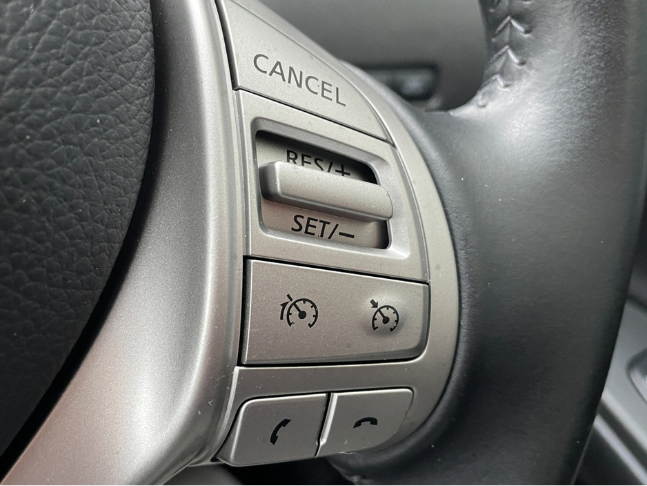 2018 Nissan Pulsar - image 11