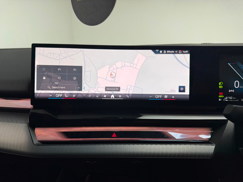 2025 BMW 5 Series - image 19