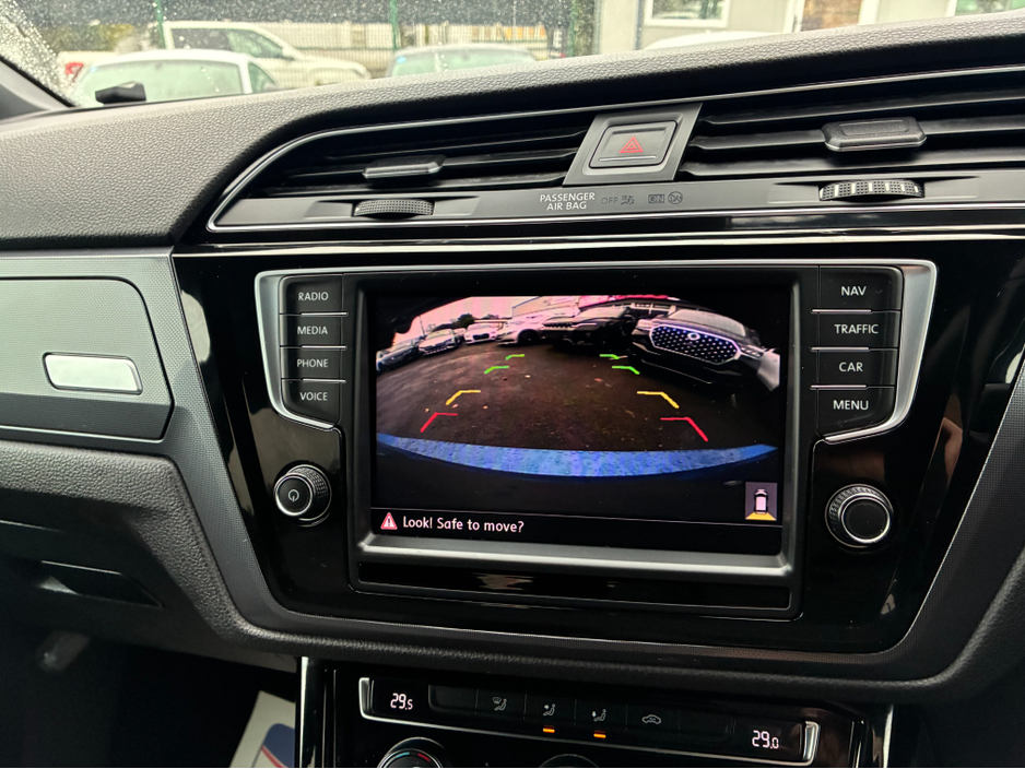 2016 Volkswagen Touran ( 162 REG R-LINE EDITION 1.4 TSI AUTO 7 SEATER CARPLAY ANDROID AUTO  LARGE TOUCH SCREEN -  SPECIALISING IN IMPORTS OF GERMAN AUTOMATIC HI SPEC €18,500