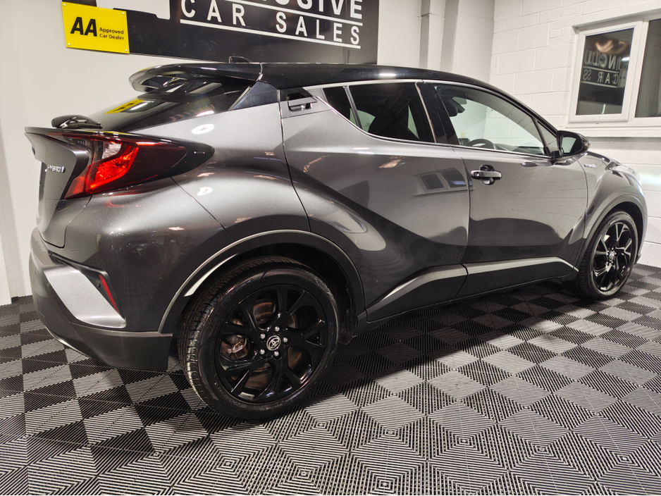 2021 Toyota C-HR - image 11