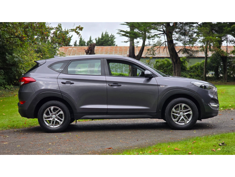 2016 Hyundai Tucson - image 3