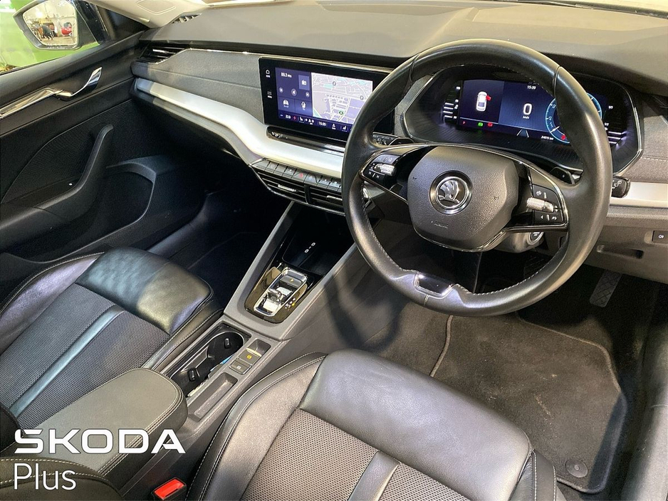 2023 Skoda Octavia - image 7