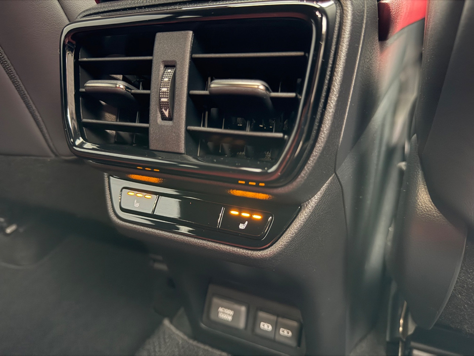 2023 Lexus NX 450 h+ - image 23