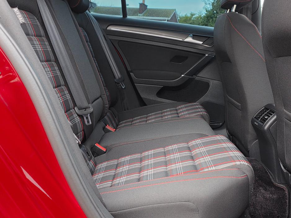 2018 Volkswagen Golf 2.0TSI DSG 5DR 220HP GTI €22,999