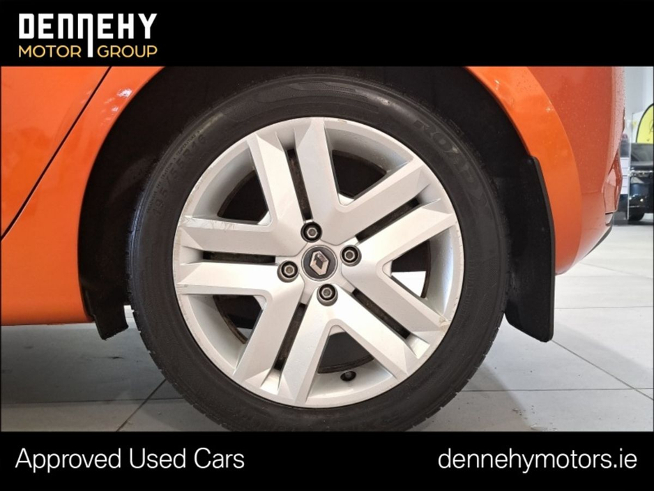 2020 Renault Clio - image 10