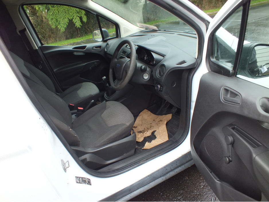 2015 Ford Transit Courier BASE TDCI €7,950