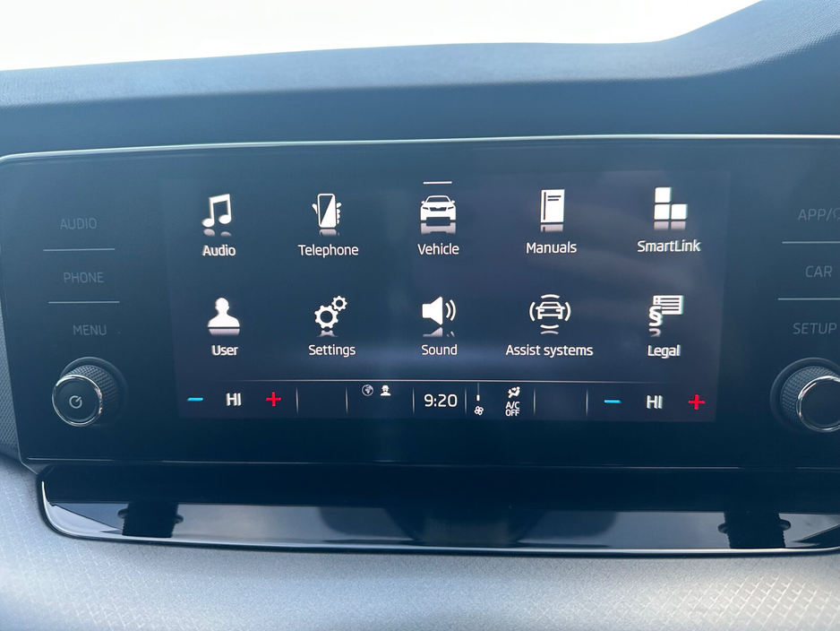 2023 Skoda Octavia - image 18