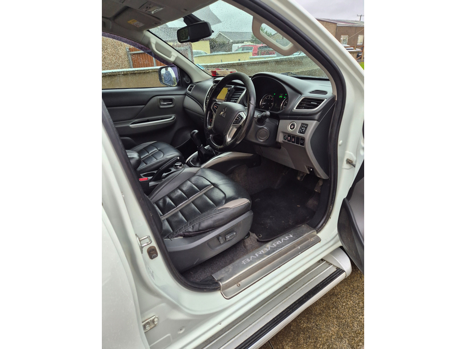 2017 Mitsubishi L200 DID BARBARIAN D/C 4WD 18 2.5 CR 4WORK 181BHP 178BHP 4DR €16,950