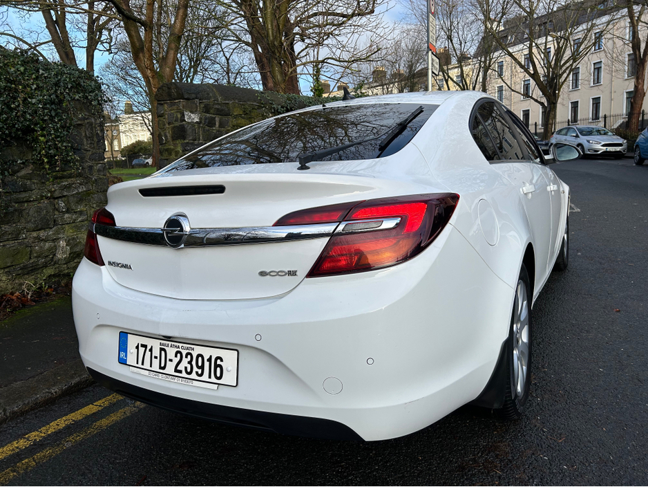 2017 Opel Insignia LEATHER INTERIOR PARKING CAMERA SAT NAV 1.6 CDTI 136PS €7,495
