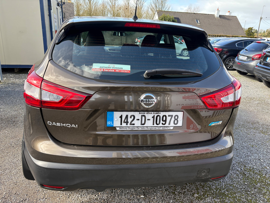 2014 Nissan Qashqai - image 4