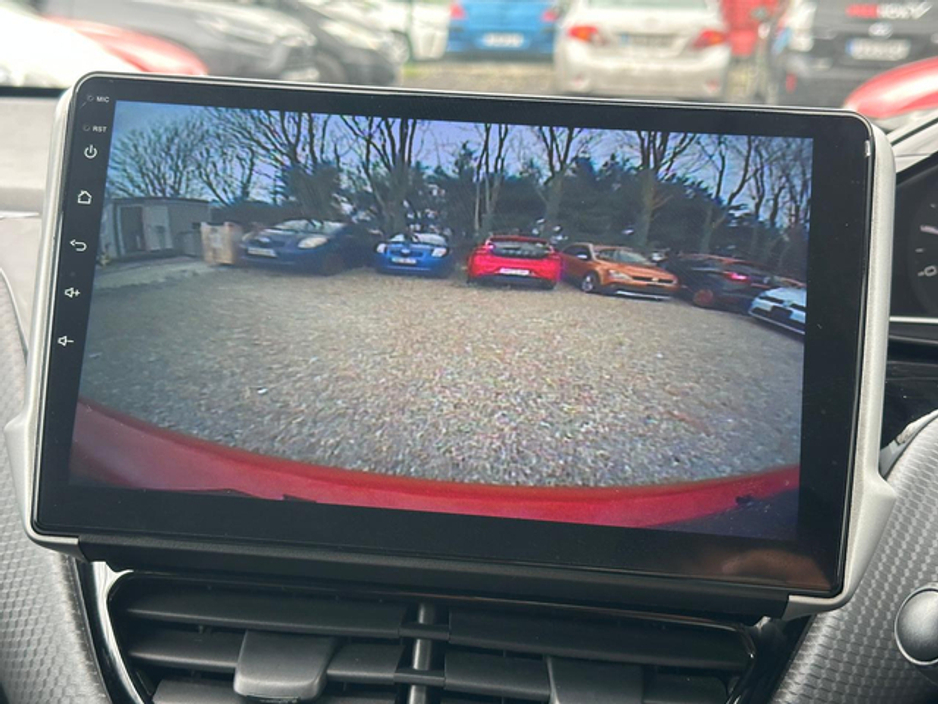 2017 Peugeot 208 - image 18