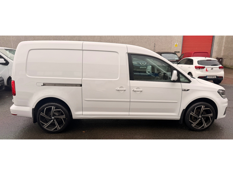 2019 Volkswagen Caddy 102BHP Maxi €14,430