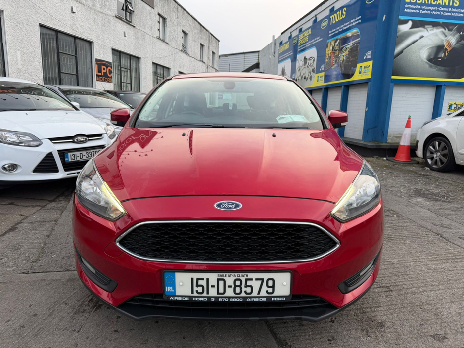 2015 Ford Focus - image 2