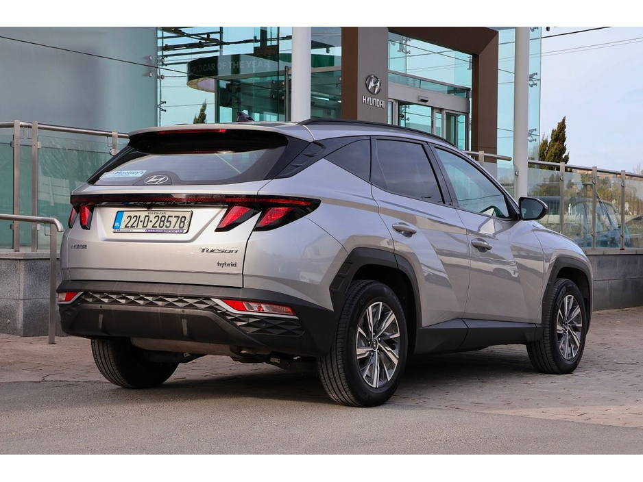 2022 Hyundai Tucson - image 6