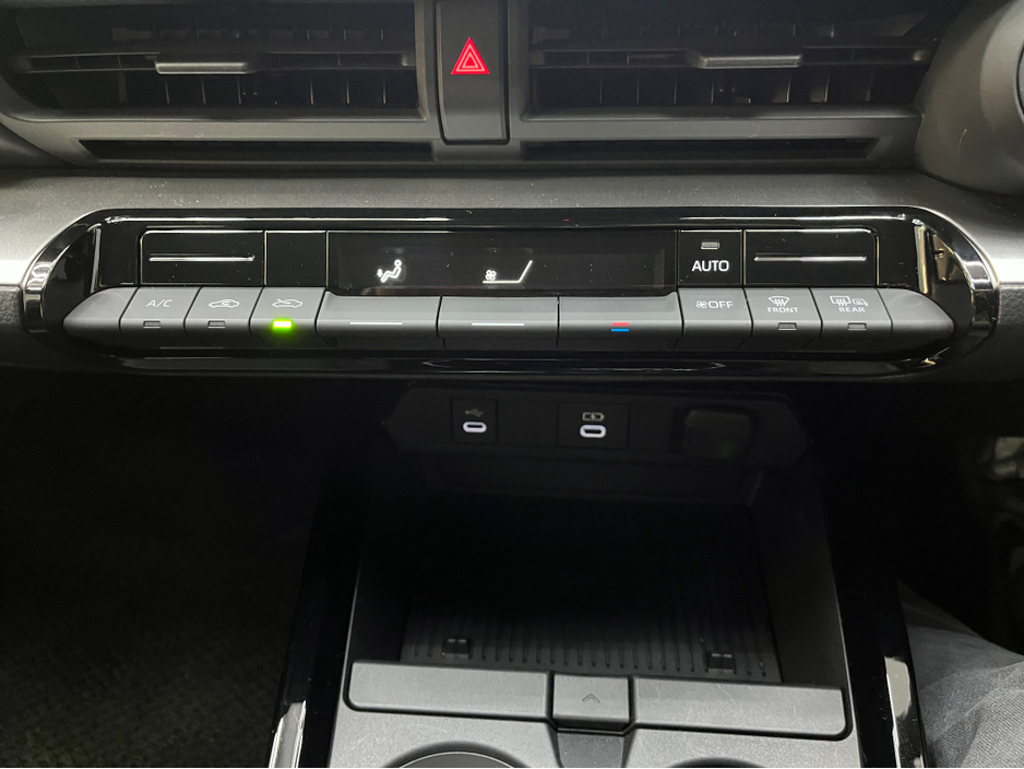 2025 Toyota Prius - image 18