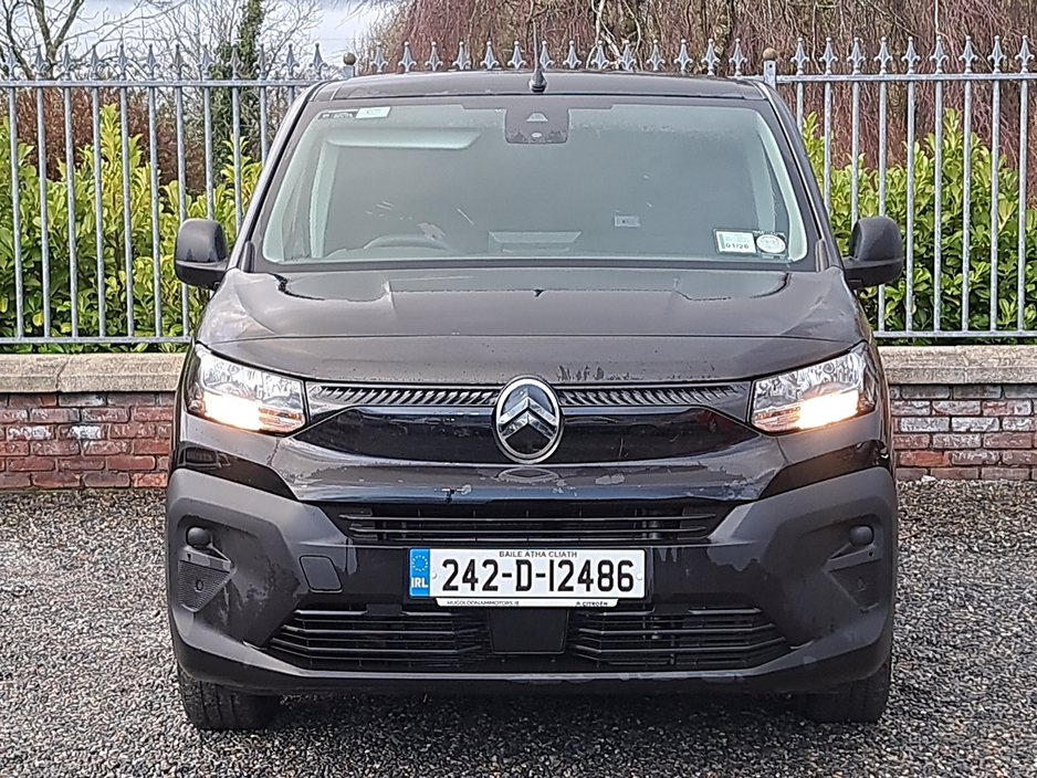 2024 Citroen Berlingo Enterprise Blue 1.5 Diesel Panel van only 22,000 Kms Vat invoice available. €21,750