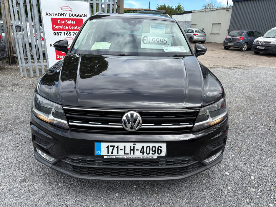 2017 Volkswagen Tiguan - image 8