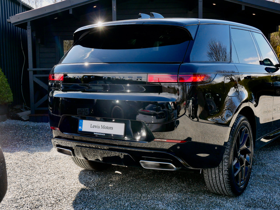 2026 Land Rover Range Rover Sport - image 10