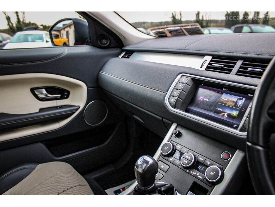 2017 Land Rover Range Rover Evoque - image 21