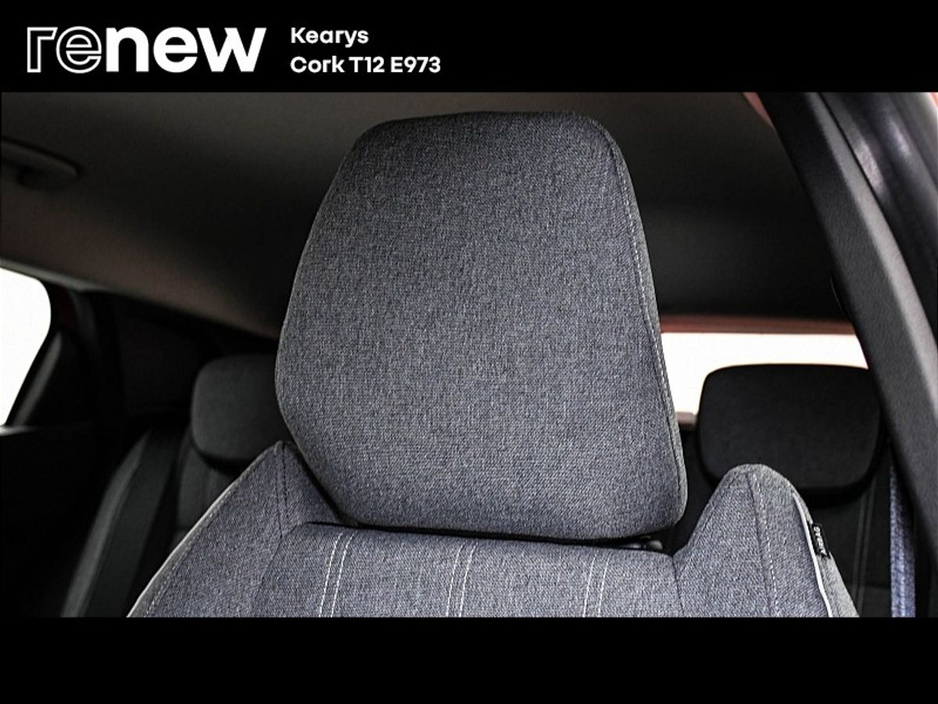 2023 Renault Megane E-Tech - image 18