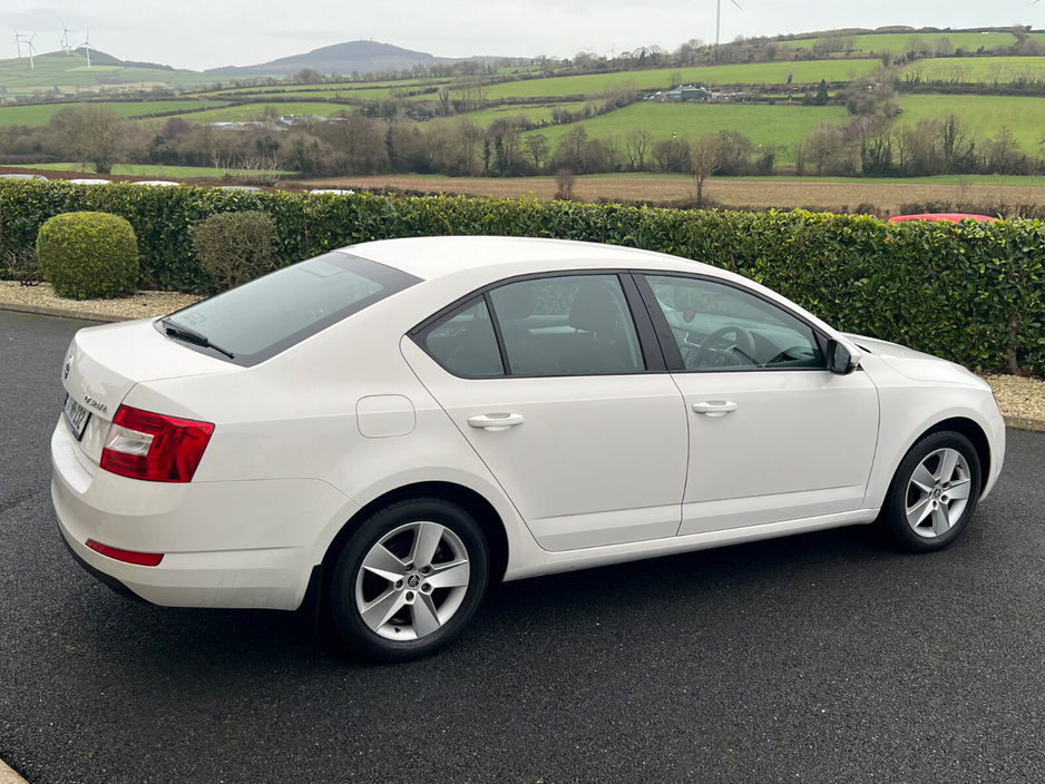 2017 Skoda Octavia AMBITION 1.0TSI 115HP €12,950