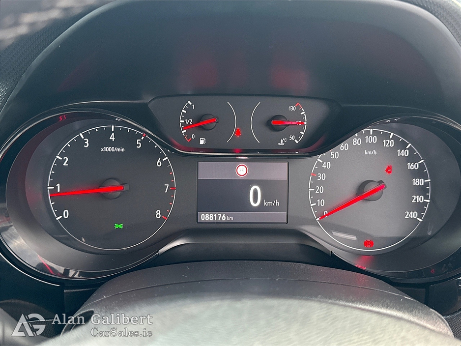 2023 Opel Corsa - image 14