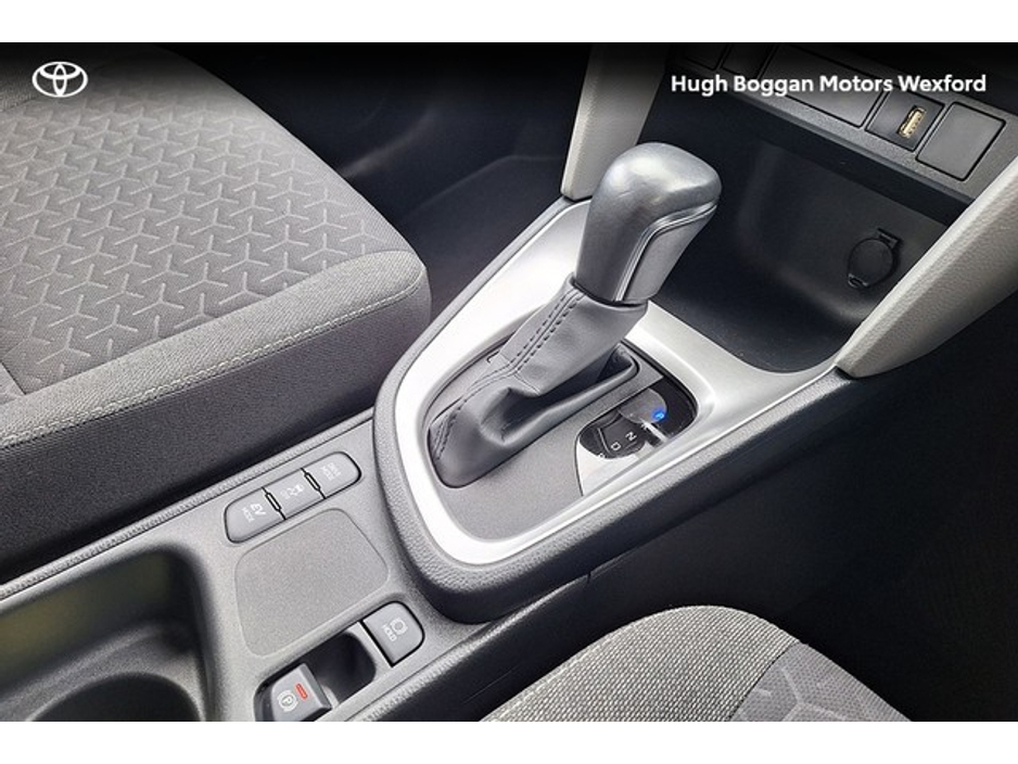 2022 Toyota Yaris Cross - image 16