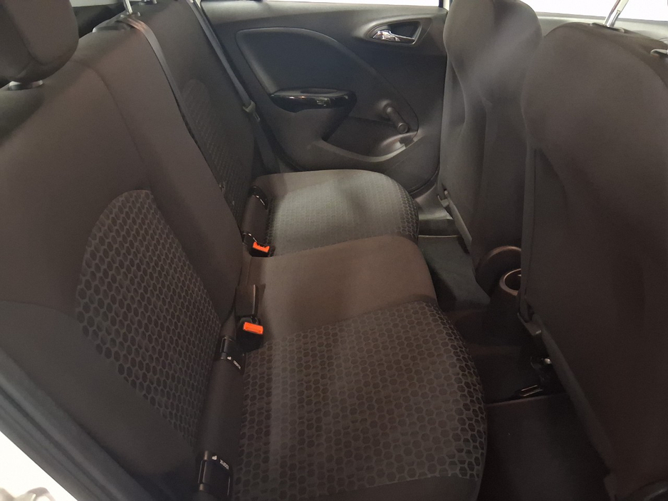 2015 Opel Corsa - image 8