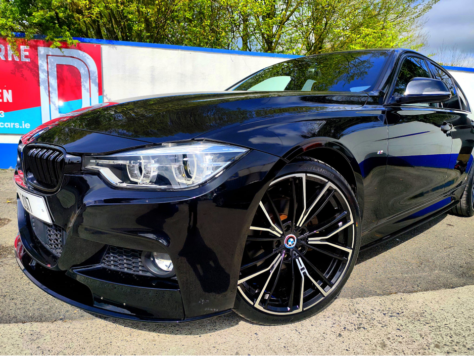 2017 BMW 3 Series - image 11