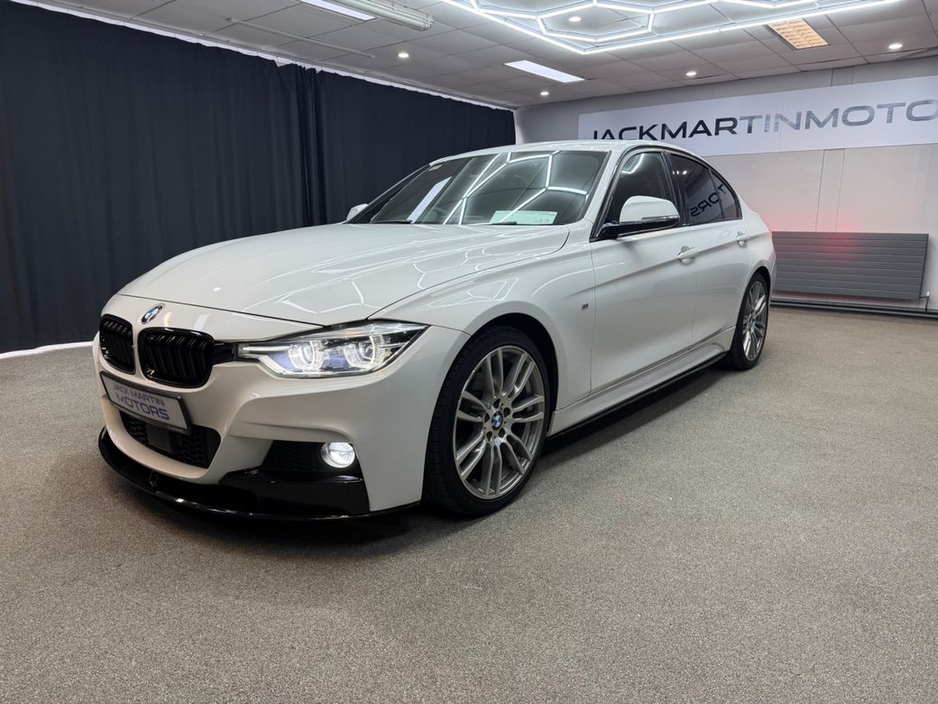 2016 BMW 3 Series - image 4