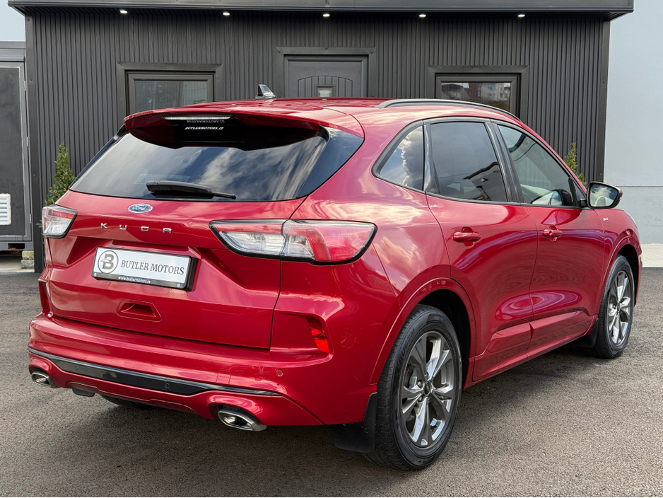 2020 Ford Kuga - image 18