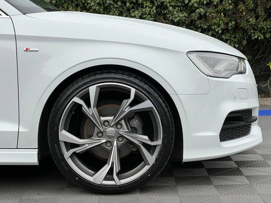 2015 Audi A3 S-LINE 1.4 TFSI * HUGE SPEC * // OPENING PAN ROOF // NEW 19" S-LINE ALLOYS // S-LINE INTERIOR €19,900