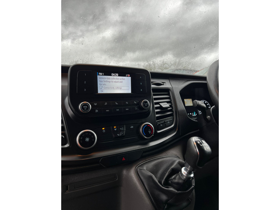 2022 Ford Transit Custom - image 15