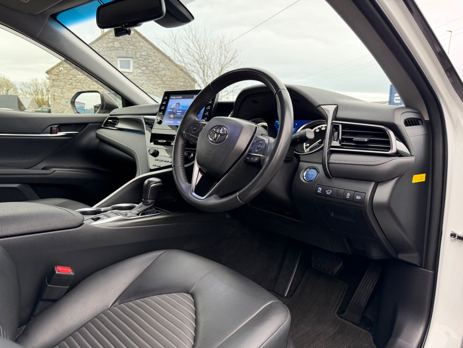 2023 Toyota Camry - image 16