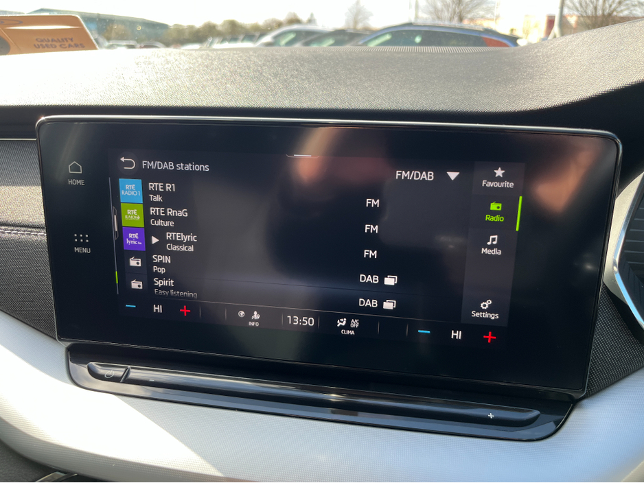 2021 Skoda Octavia - image 22