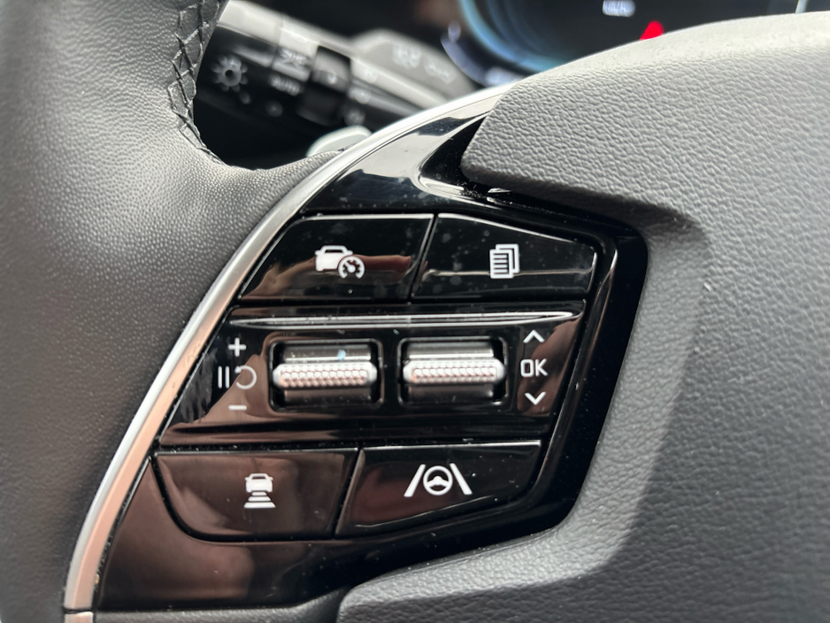 2025 Kia Niro - image 15