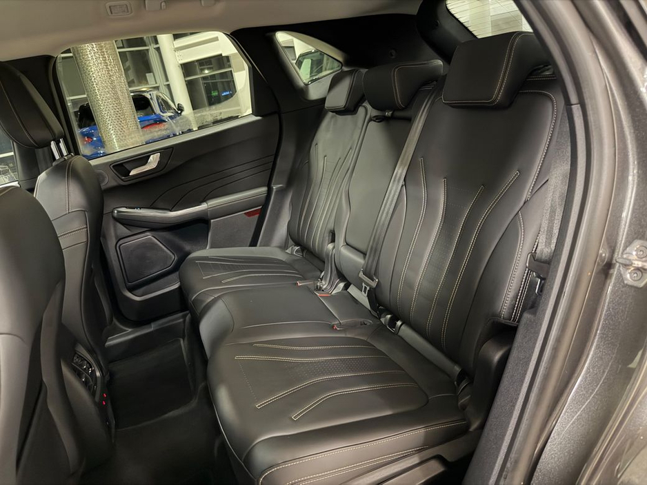 2023 Ford Kuga VIGNALE HYBRID=HUGE SPEC//ONLY 24000 KMS//1 OWNER=FULL SERVICE HISTORY=TAILORED FINANCE PACKAGES AVAILABLE=TRADE IN'S WELCOME €31,995