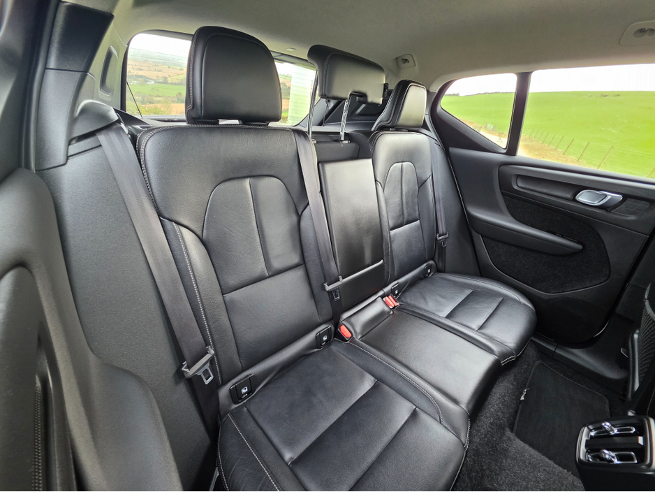 2019 Volvo XC40 - image 11