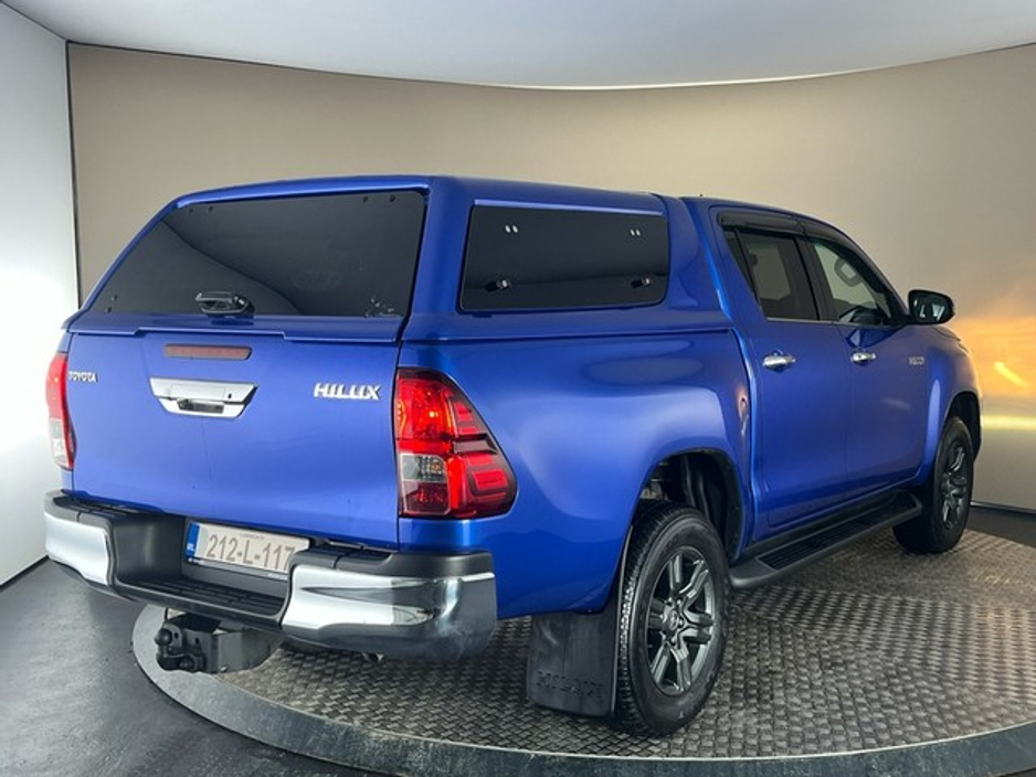 2021 Toyota Hilux 2.4 DOUBLE CAB SR5 €39,950