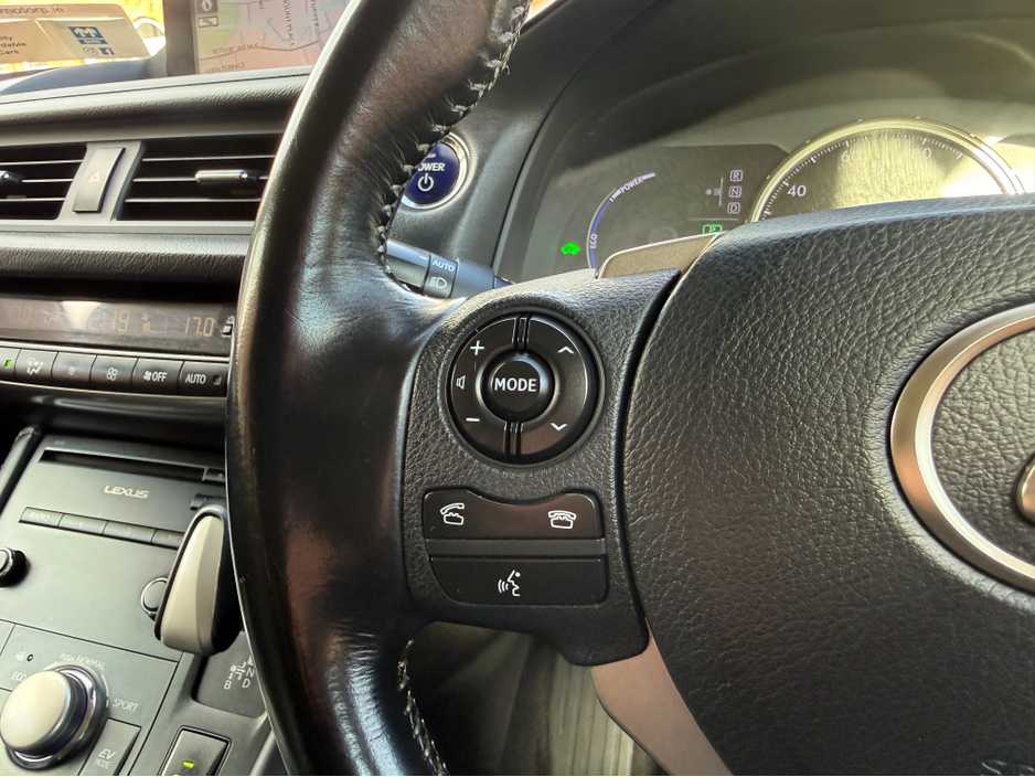 2018 Lexus CT 200 h - image 20