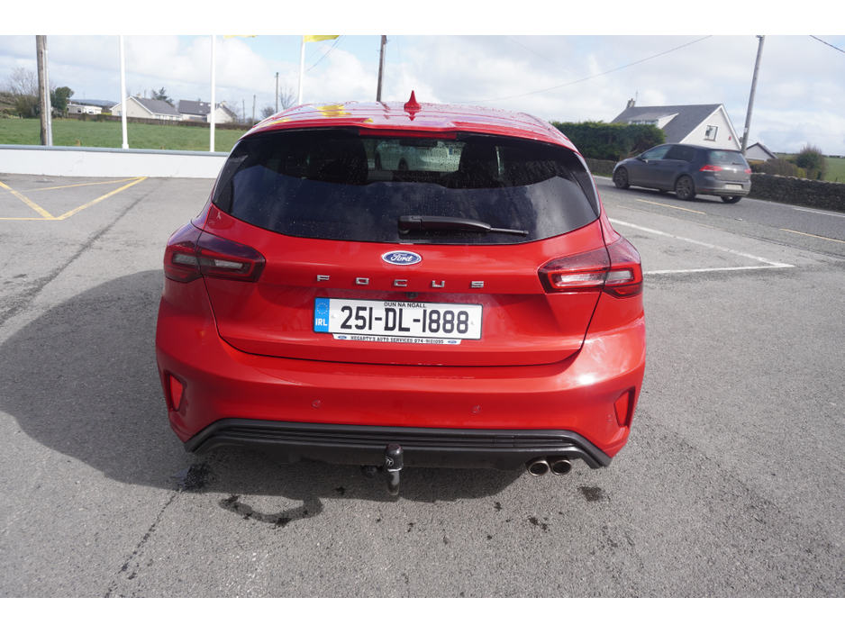 2025 Ford Focus - image 9