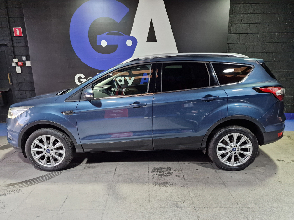 2019 Ford Kuga TITANIUM-LOW MILAGE-FULLY SERVICED €16,950