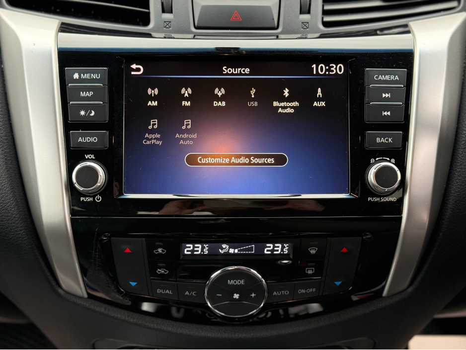 2019 Nissan Navara - image 23