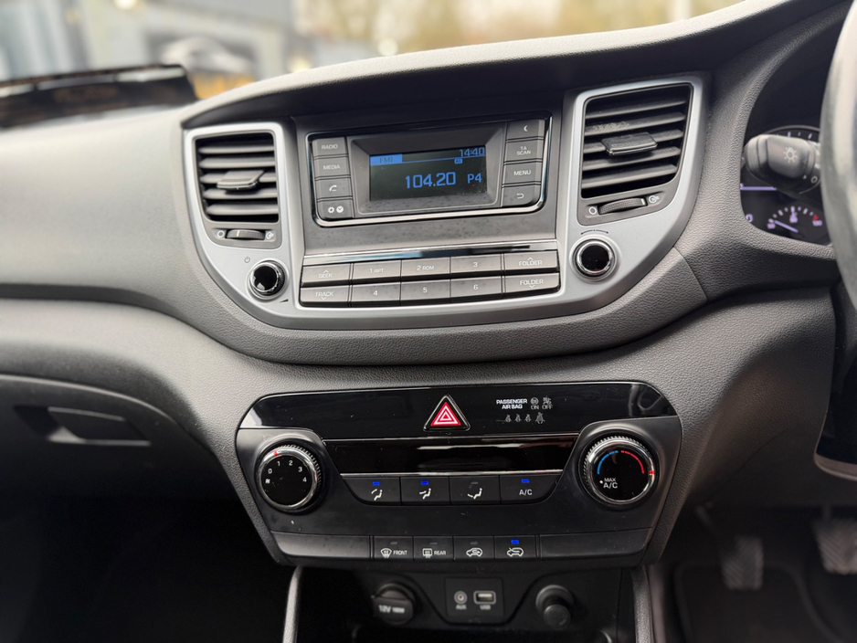 2016 Hyundai Tucson - image 28