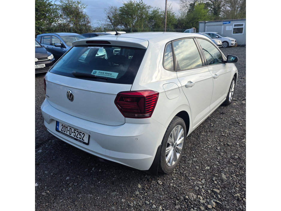 2020 Volkswagen Polo - image 9