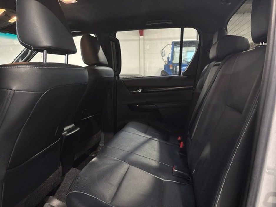 2020 Toyota Hilux DCAB INVINCIBLE AUTO €40,500