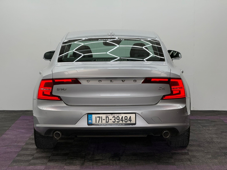 2017 Volvo S90 - image 5
